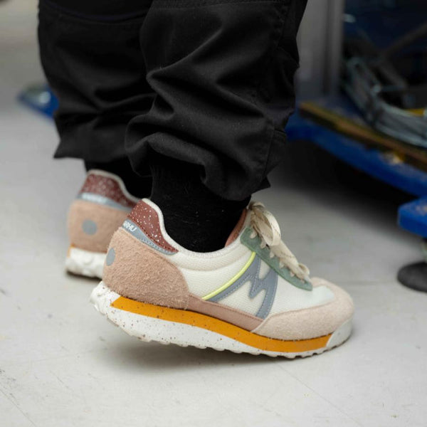 Karhu Mestari Control - Turtledove / Iceberg Green